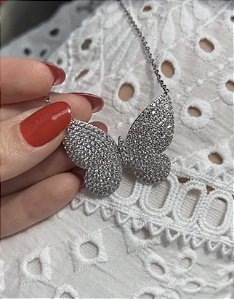 Colar maxi borboleta cravejada
