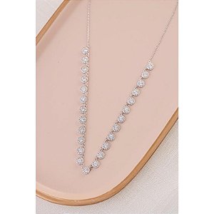 Colar de elos portugueses com redondos pontos de luz central cravação em volta