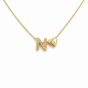 Colar de letra cravejada com coração liso (escolha a letra)