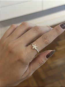 Anel de flor cravejada na prata 925 (escolha o tamanho)