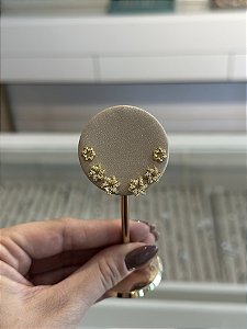 Trio de flor cravejada dourada