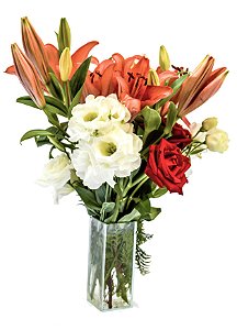 Encanto de Lisianthus, Lírios e Rosas