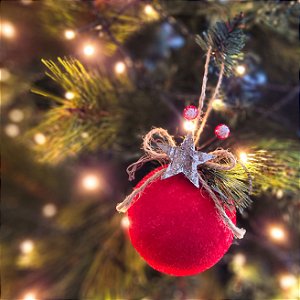 Jogo 2 Bolas Decorada Tecido Vermelho e Branco 10cm Natal