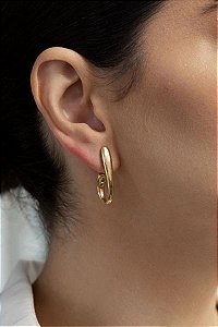 Brinco J com Pedra (30 dias para chegar) Dourado