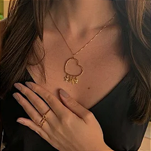 Colar com pingentes pet banhado a ouro 18k
