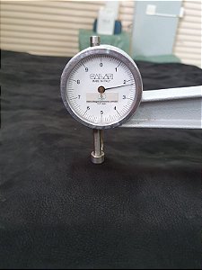 COURO VAQUETA ABUFALADA PRETA  2,3MM  2,19MT QUADRADO MEIA BANDA