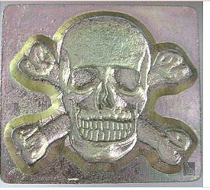 CARIMBO 3D TANDY Crânio E Ossos Cruzados #8547