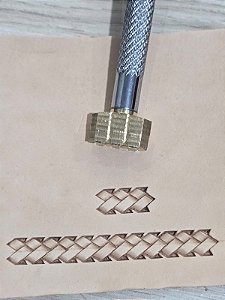 PINO LATÃO Trança P424 (20mm x 9mm)