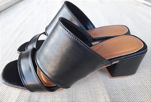 Sandália Feminina Salto bico quadrado RC117