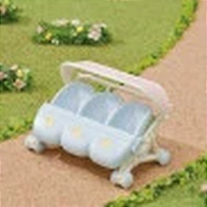 Conjunto e Cenário Sylvanian Families Carrinho Trigêmeos