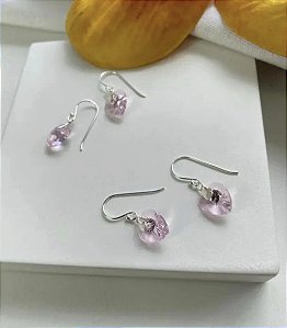 Brinco Gancho com Pedra Rosa Delicado