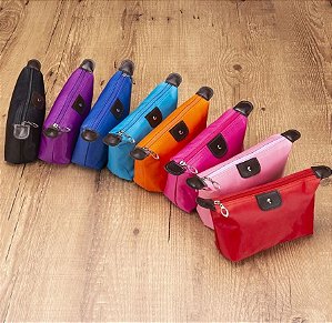 Necessaire Poliéster Impermeável (Mínimo 100 Peças)