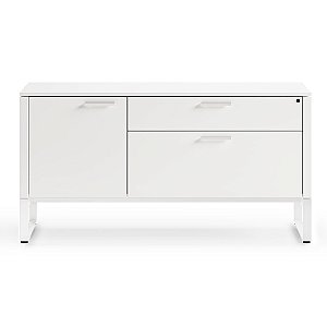 Aparador para sala com portas e gavetas na cor branco.