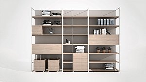 Estante de MDF e metal modulada com prateleiras, gavetas e baú.