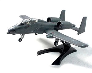 A-10 THUNDERBOLT - 1:72 (GRANDE) (4E)