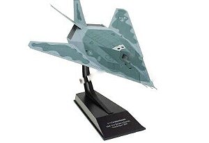 RARIDADE! F-117A "Gray Dragon" - 1:100