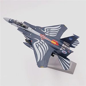 F-15 EAGLE - 1:100 - METAL - PINTURA ESPECIAL