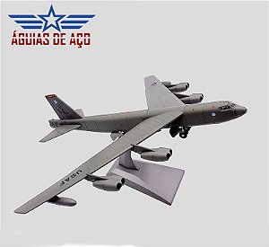 B-52 Stratofortress - METAL - 1:200 - Grande (30cm)