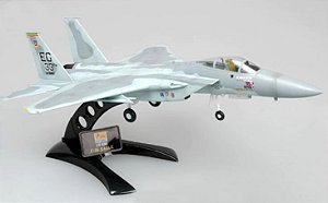 F-15 EAGLE - 1:72 (GRANDE)