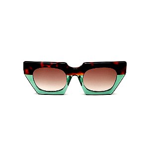 Óculos de Sol Gustavo Eyewear G137 8. Cor: Animal print e verde translúcido. Haste animal print. Lentes marrom.