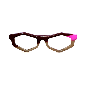 Óculos de Grau Gustavo Eyewear G153 13 nas cores marrom, cinza e rosa, com as hastes marrom. Origem