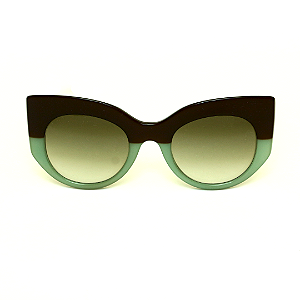 Óculos de Sol G13 7 nas cores marrom e verde, com as hastes marrom e lentes marrom.