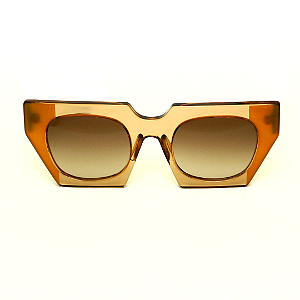 Óculos de Sol Gustavo Eyewear G137 2 nas cores âmbar e dourado, hastes caramelo e lentes marrom degrade.