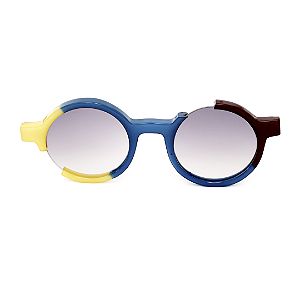 Óculos de Sol Gustavo Eyewear G162 2 em amarelo, azul e marrom. Hastes pretas e lentes cinza. Com fios de nylon. Redondos
