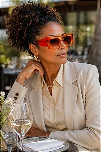 G175 — Âmbar com detalhes | Acetato italiano Mazzucchelli, oversized retangular, fabricado à mão no Brasil. Novidades