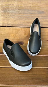 Tênis Slip On Liso Preto