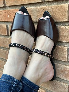 Mule Bico Folha Café Strass