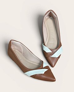 Sapatilha Bico Fino Comfort Fitada Caramelo/Off-White