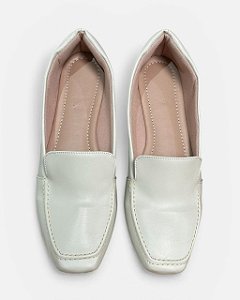 Mocassim Comfort Bordado Off-White