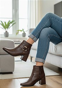 Bota Bico Fino Salto Bloco Arizona Café