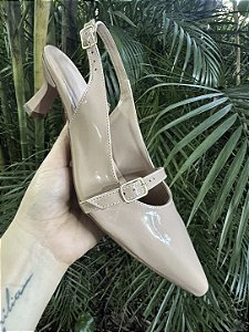 Scarpin Slingback Salto Taça Fivela Nude Verniz