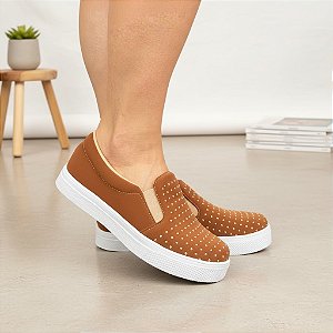Tênis Slip On Ponto Hotfix Caramelo