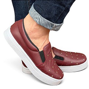 Slip On Marsala Bordado Rebite Napa