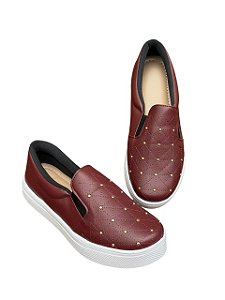 Slip On Marsala Bordado Rebite Napa