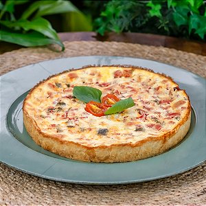 Torta de Queijos, Tomates e Manjericão