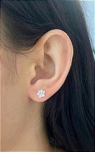 Brinco de prata patinha com zircônias