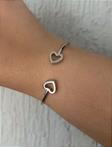 Bracelete de aço coração vazado
