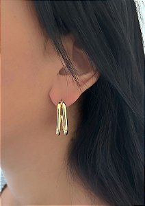 Brinco dourado gancho duplo