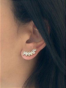 Brinco dourado earcuff zircônia navete