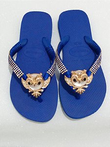Chinelos decorados com enfeite coruja