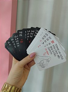 Jogo de cartas Desejos e Drinks