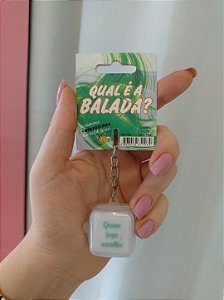 Chaveiro de dado - Qual é a balada