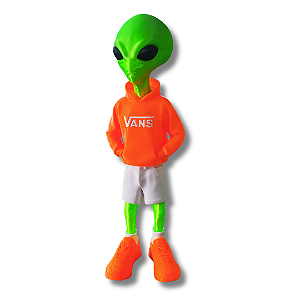 Boneco Alien ET Alienígena Extraterrestre Descolado com Blusão VANS de 18cm