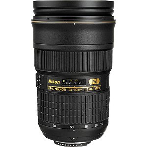 Lente Nikon AF-S Nikkor 24-70mm f/2.8G ED com Parasol Seminova