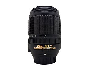 Lente Nikon AF-S 18-140mm f/3.5-5.6 G ED DX VR Seminova