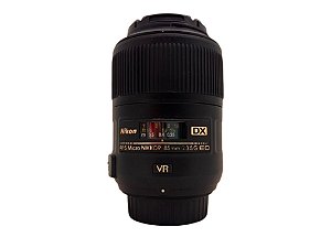 Lente Nikon AF-S Micro 85mm f/3.5 G ED DX VR Seminova